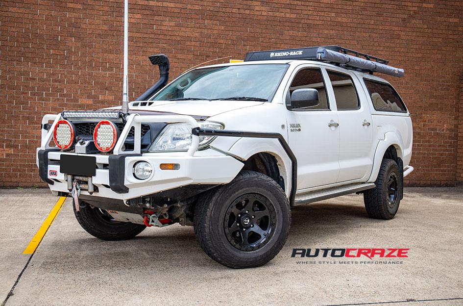 TOYOTA HILUX N70 4WD RIPPER MATTE BLACK